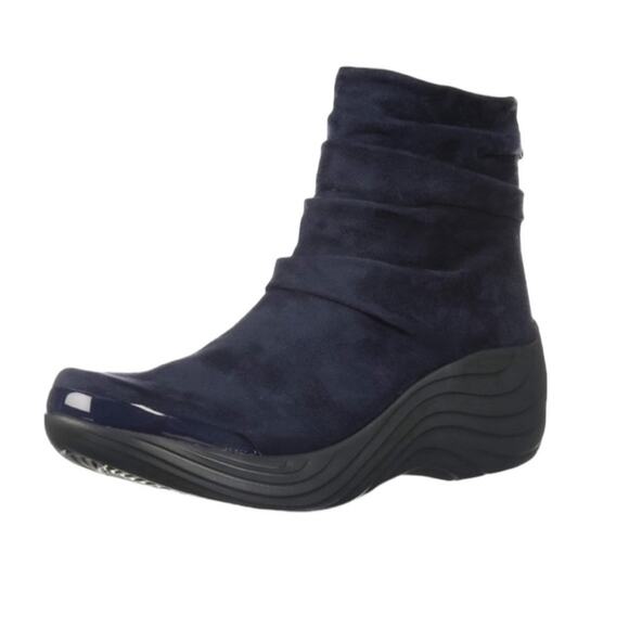 NWOT BZees Women's Zizzle Ankle Boots Navy – Sz 8.5 - Picture 1 of 7